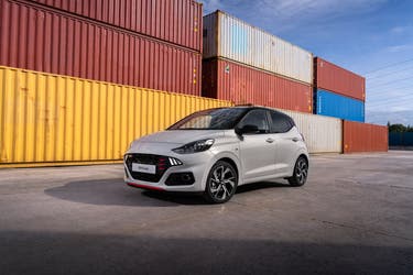 Hyundai i10 static front three-quarters