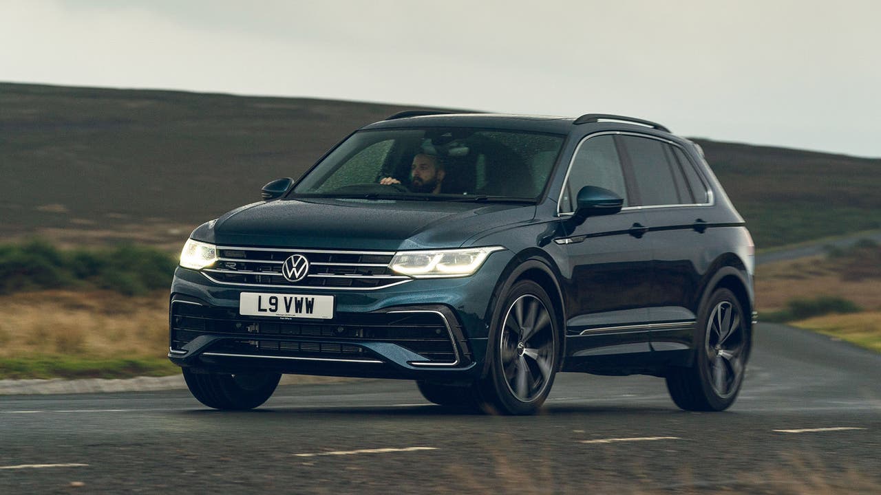 Volkswagen Tiguan in dark blue