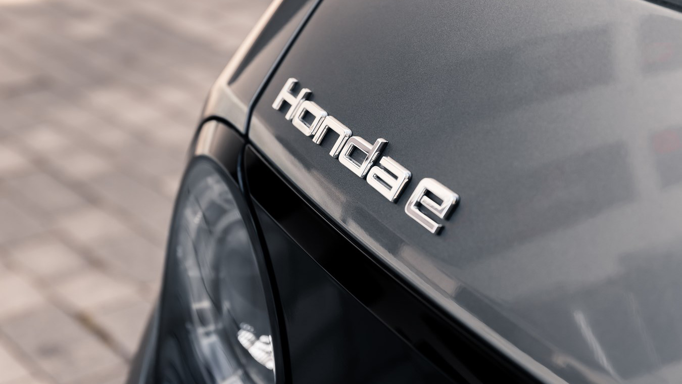 Honda e badge