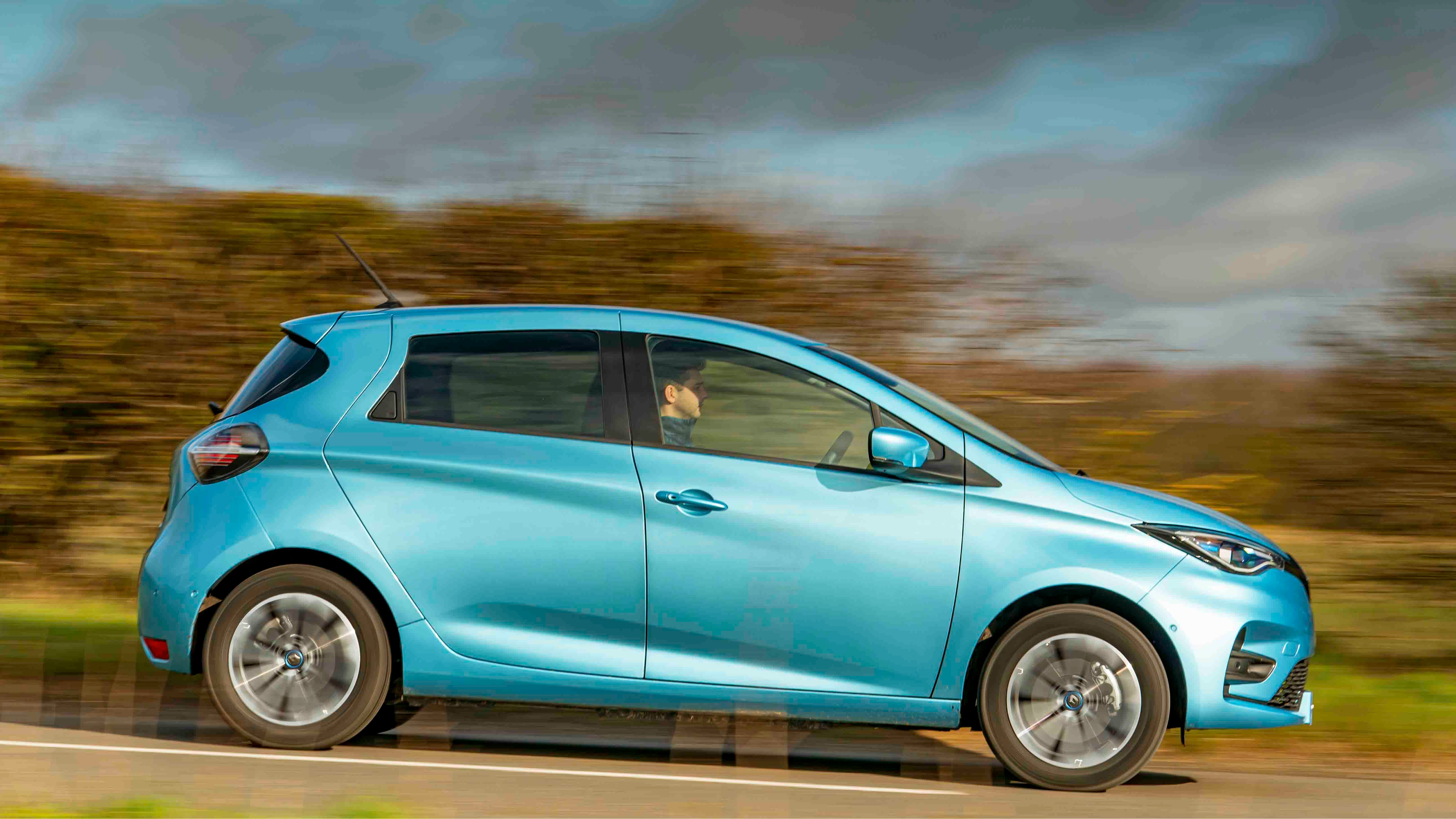 Renault Zoe driving side view