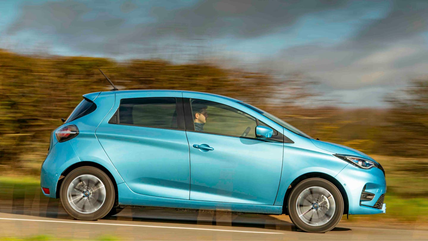 Renault Zoe driving side view