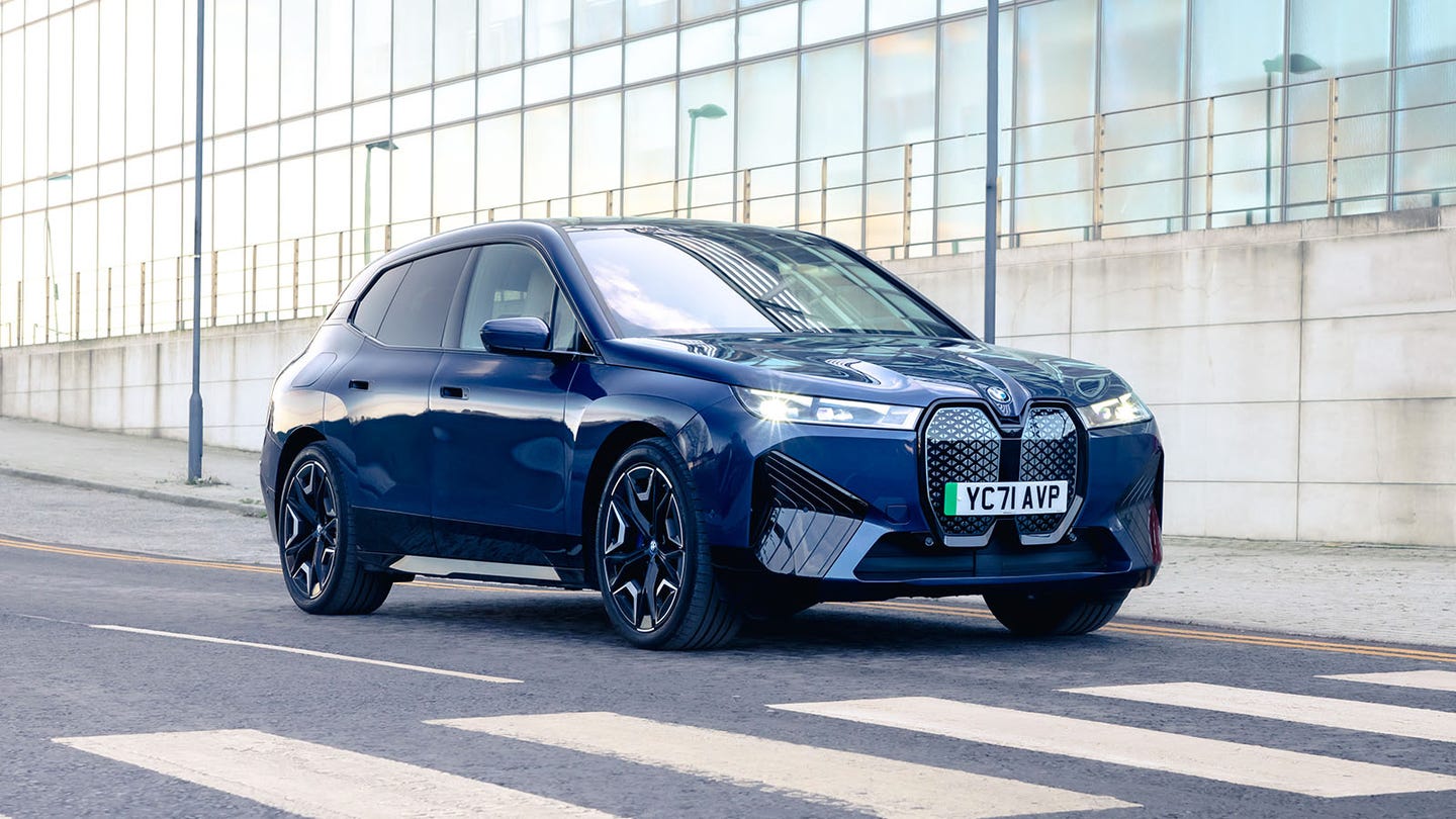 Review for BMW iX
