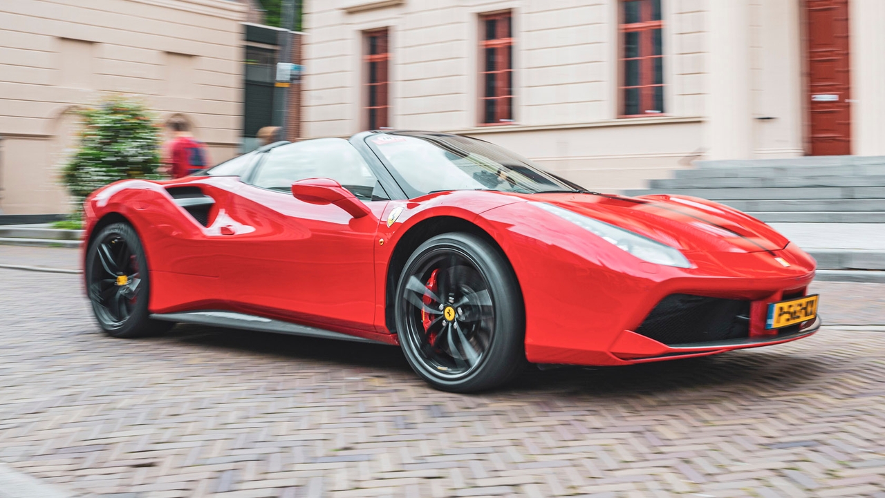 Dutch registered Ferrari 488 driving