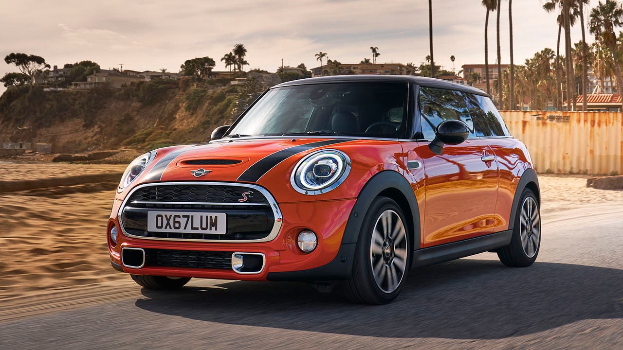 Mini Cooper S Hatchback in orange