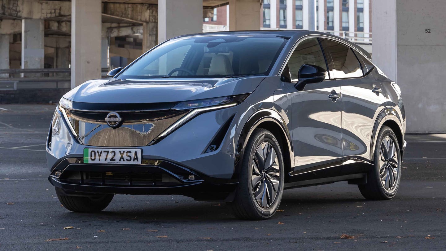 Nissan Ariya front/side view