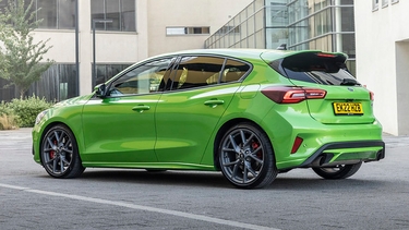 Ford Focus ST in green, side/rear view