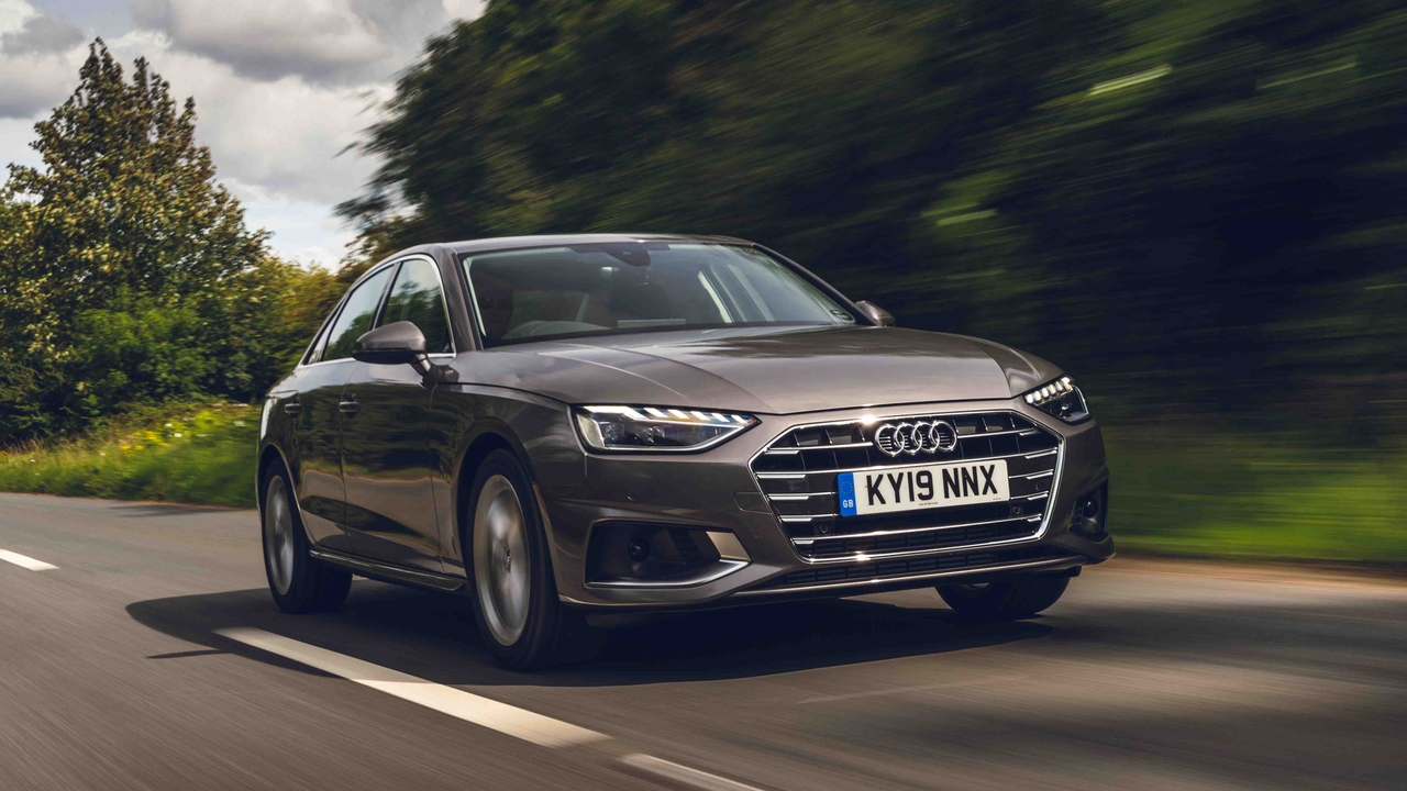 2019 Audi A4 saloon (Sport trim) driving