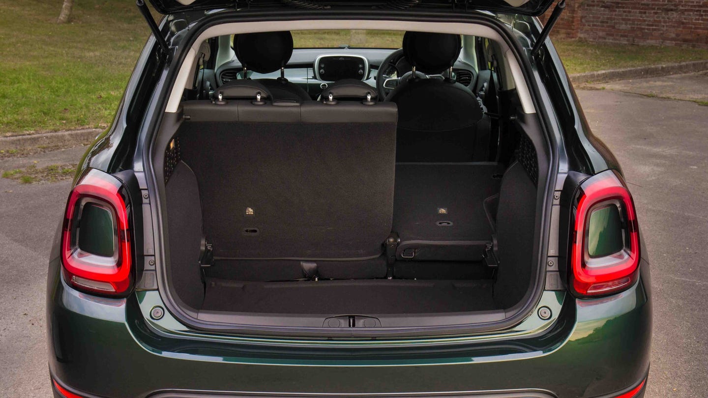 Fiat 500X boot