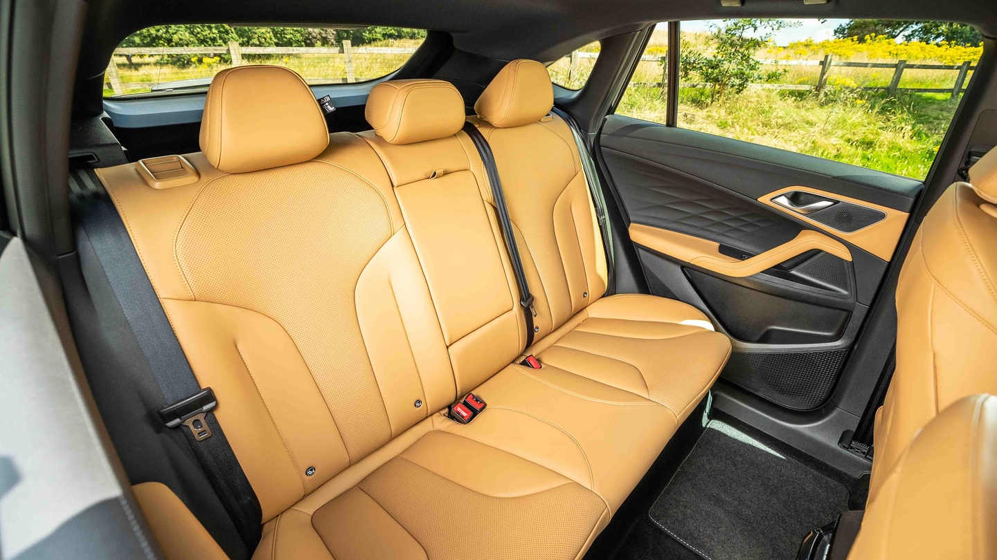 2024 MG HS rear seats