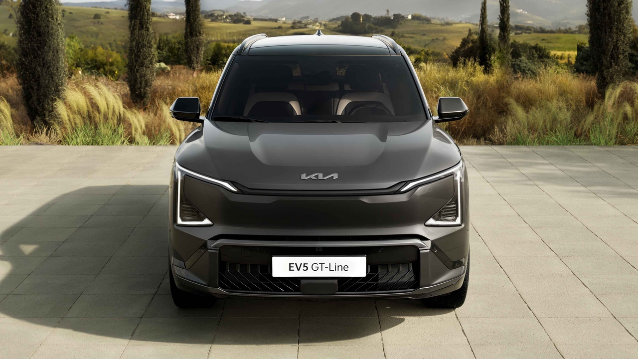 Kia EV5 GT-Line front end