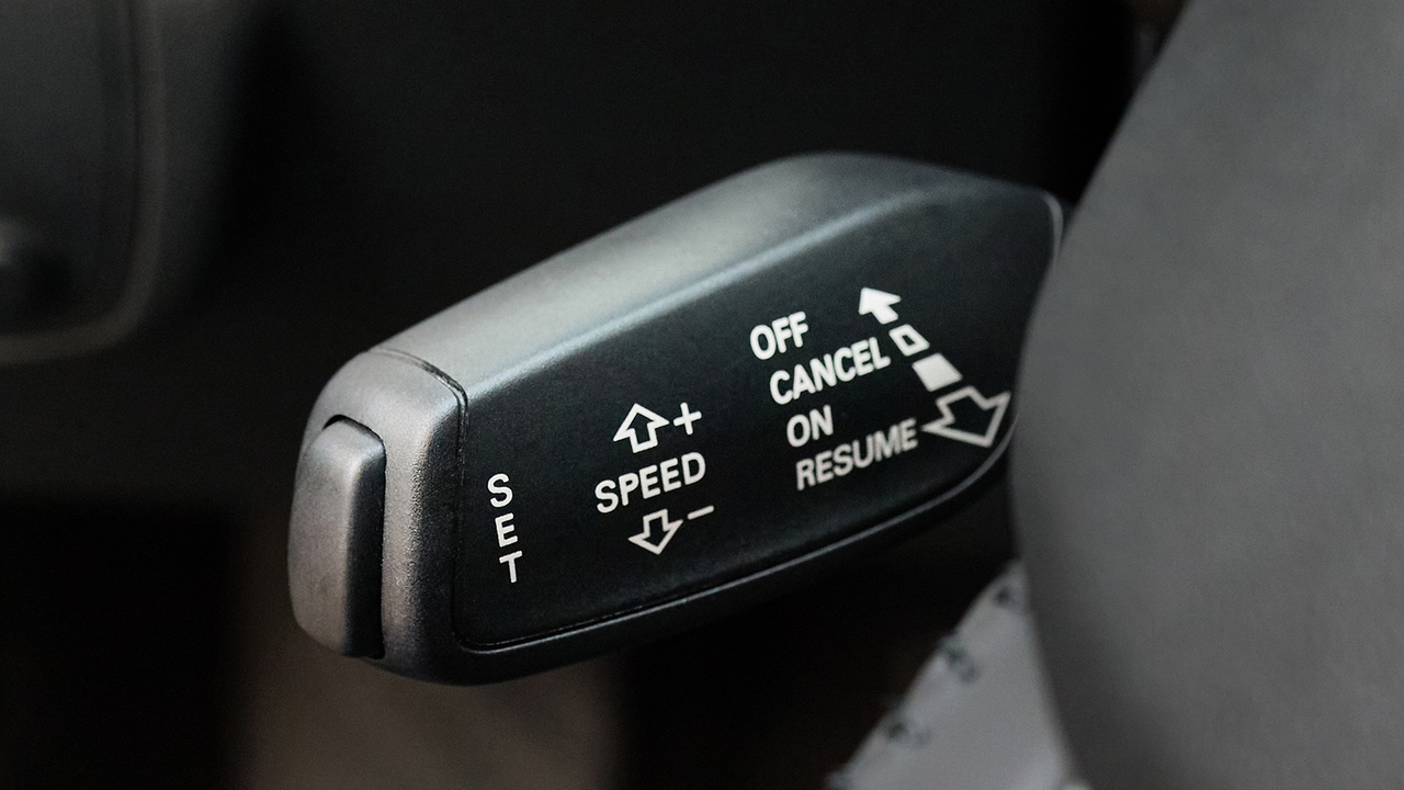 Cruise control stalk