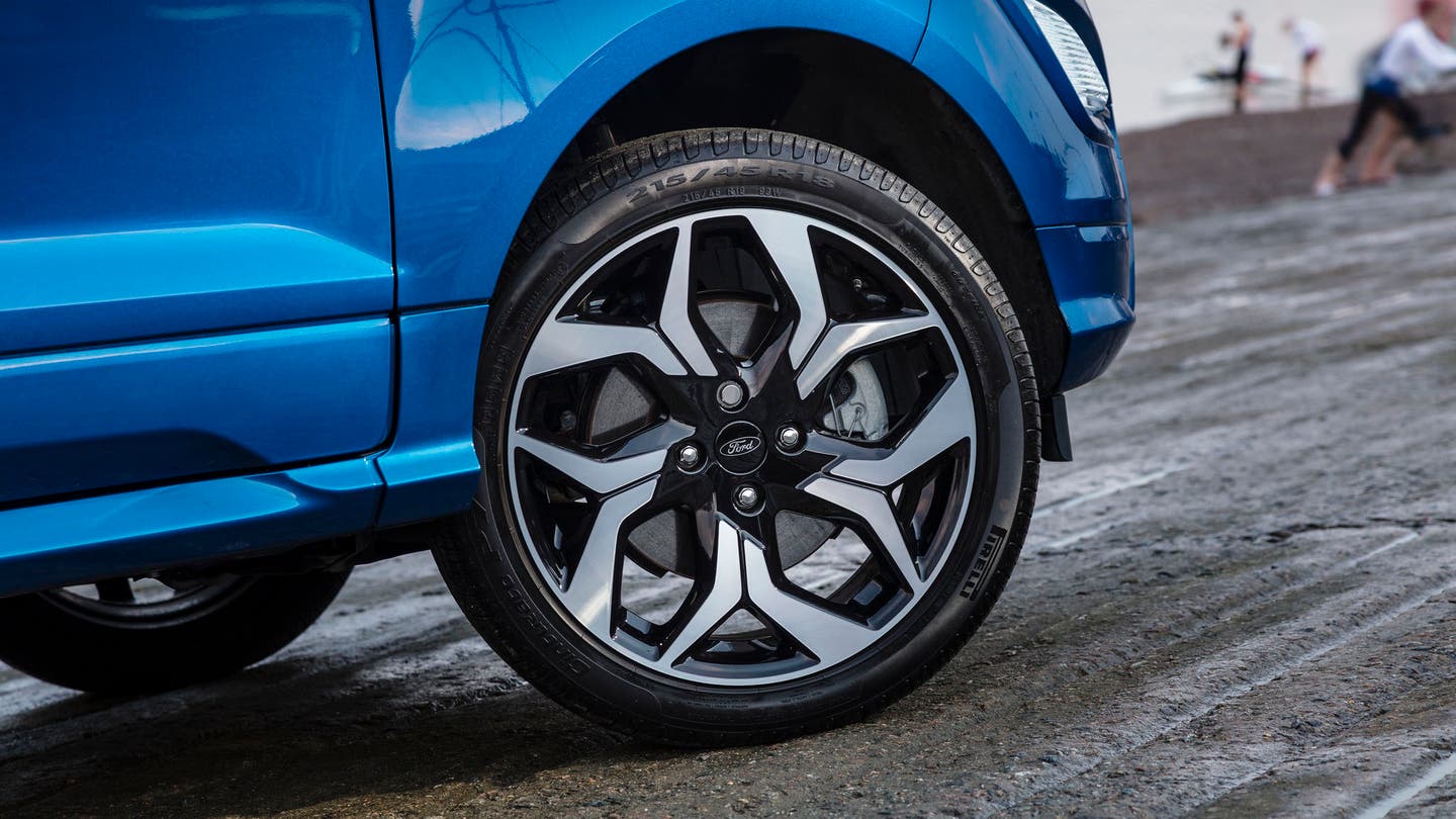 Ford Ecosport alloy wheel