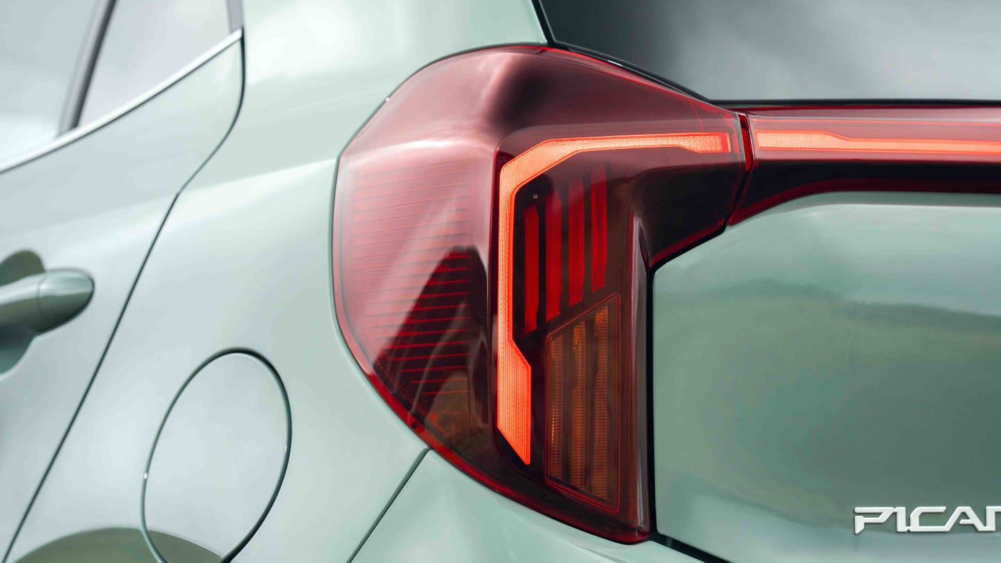 Kia Picanto tail-light