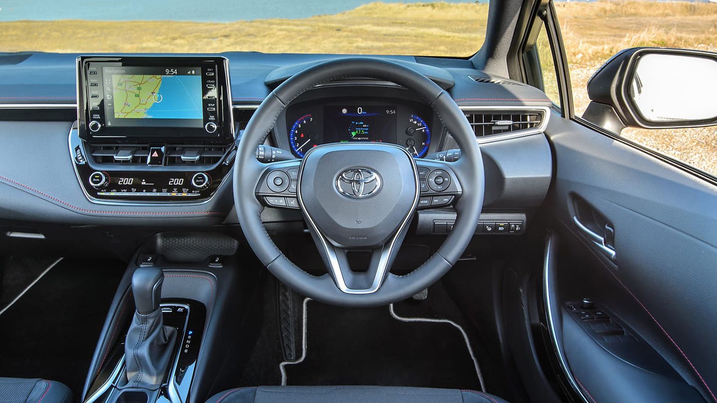 Toyota Corolla review interior