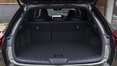 Lexus UX review boot space