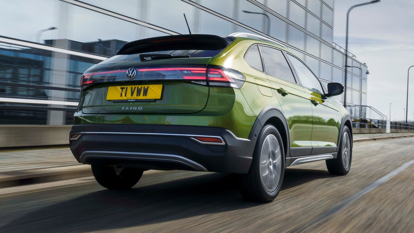 Volkswagen Taigo driving rear view