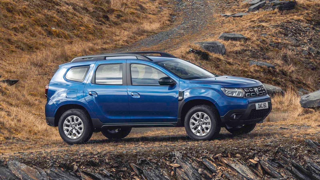 Dacia Duster in blue