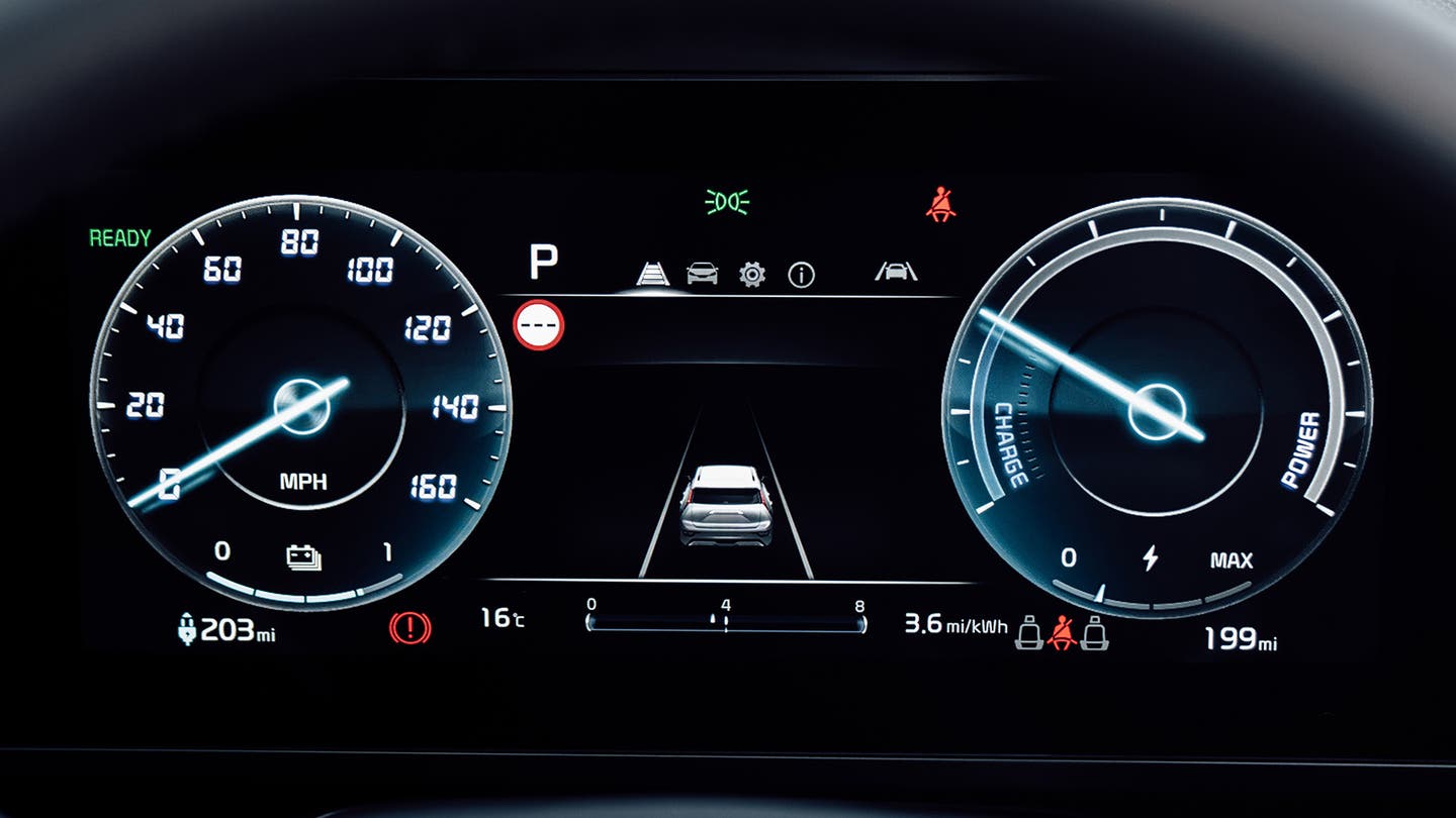 Kia Niro review driver's dials