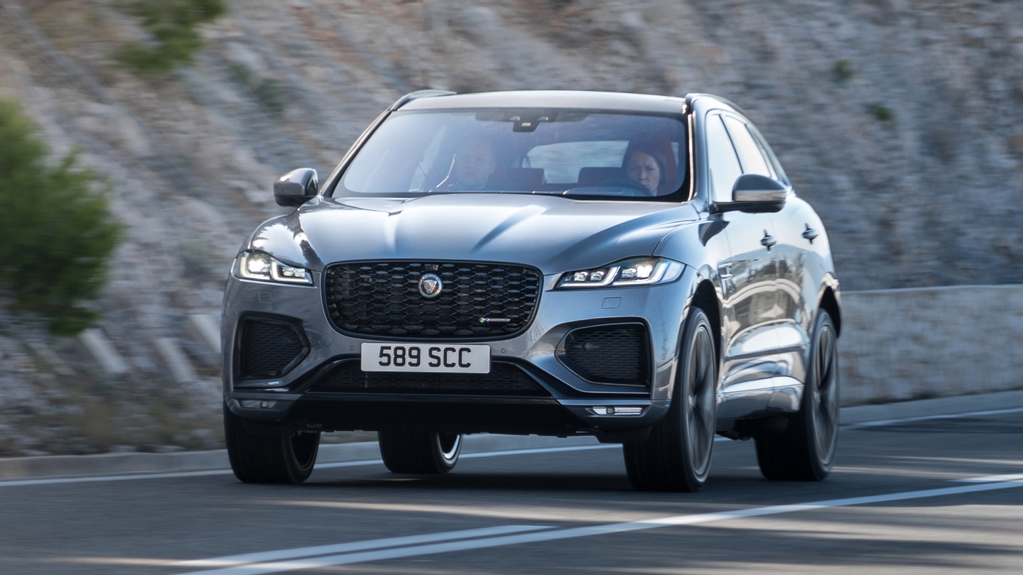 Jaguar F-Pace driving
