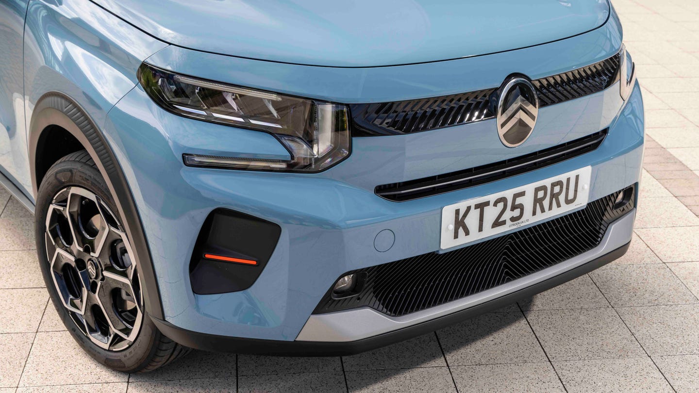 New Citroen C3 front end