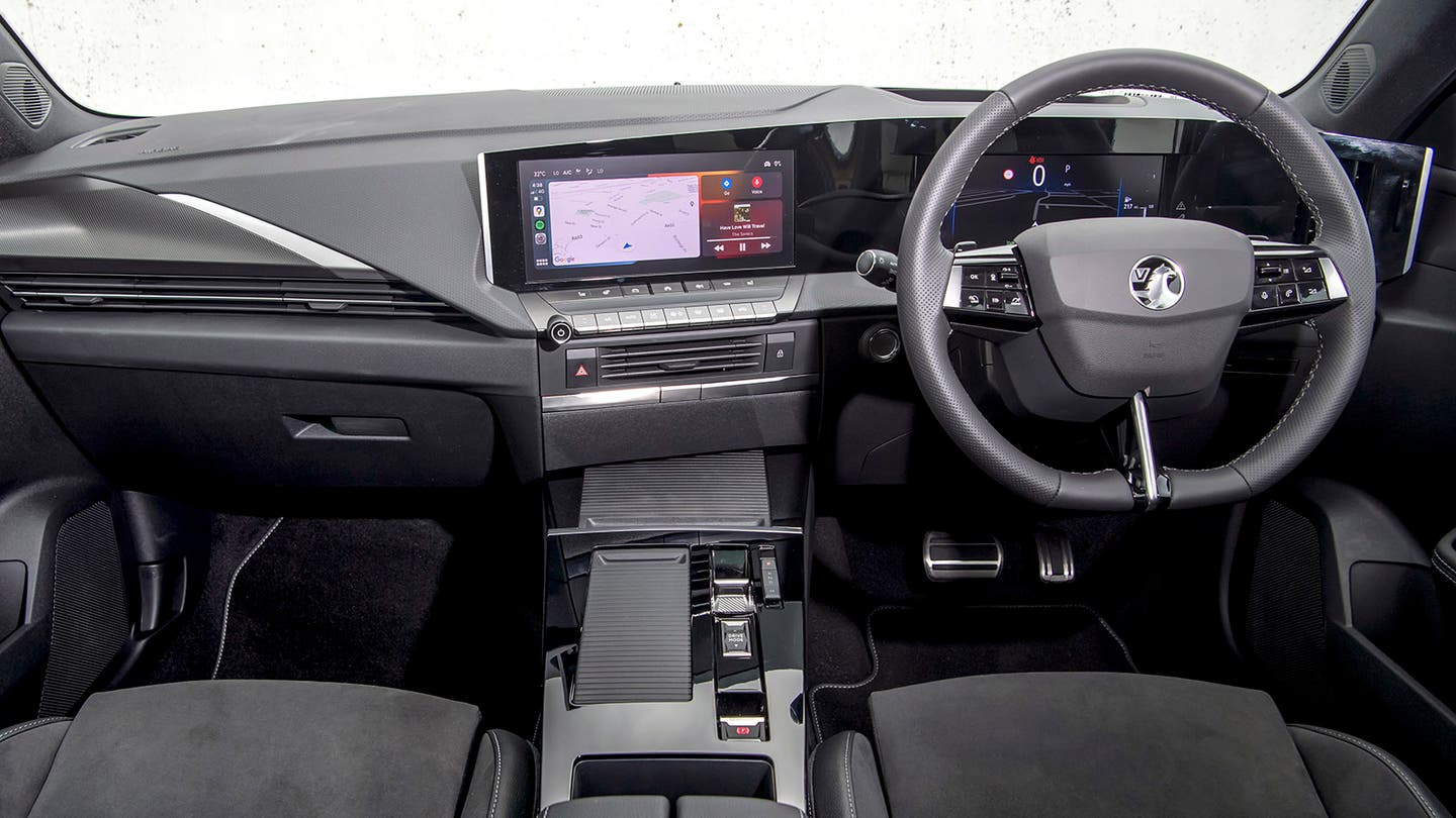 Vauxhall Astra review interior