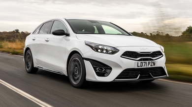 Kia ProCeed driving