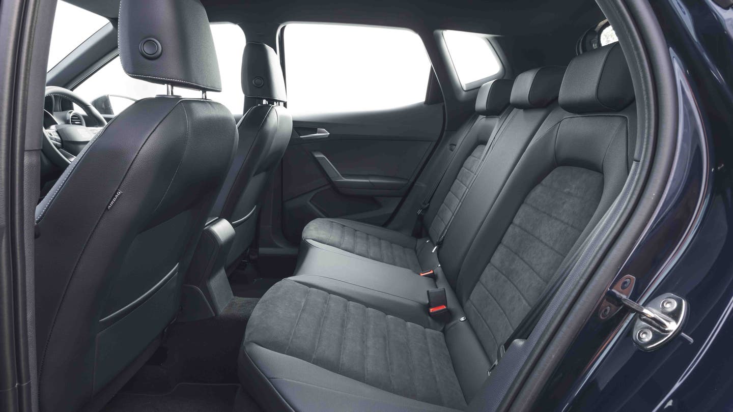 SEAT Arona rear seats