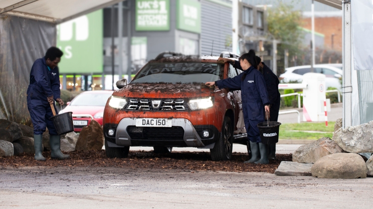How to wash a car
