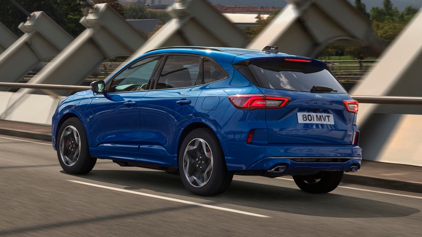 Ford Kuga facelift rear view driving