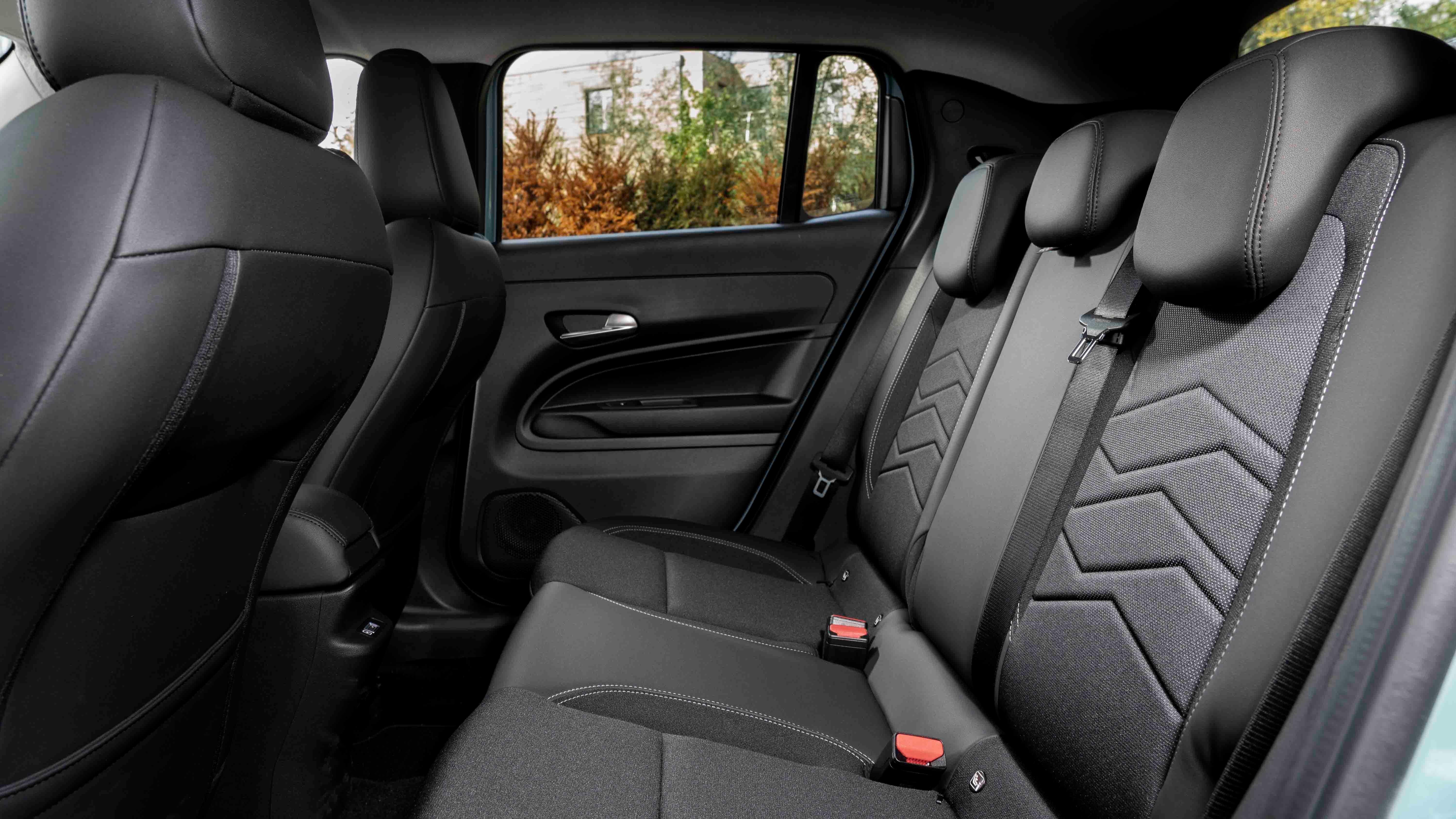 Jeep Avenger rear seats