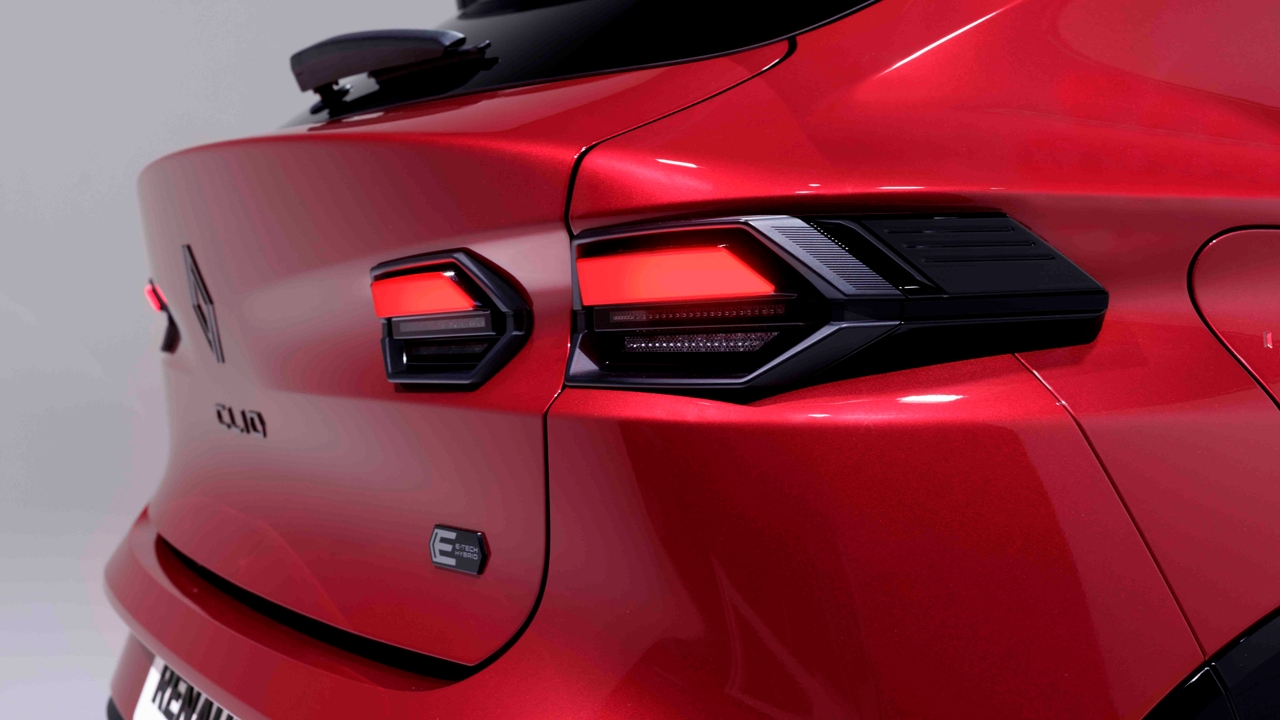New 2026 Renault Clio rear detail