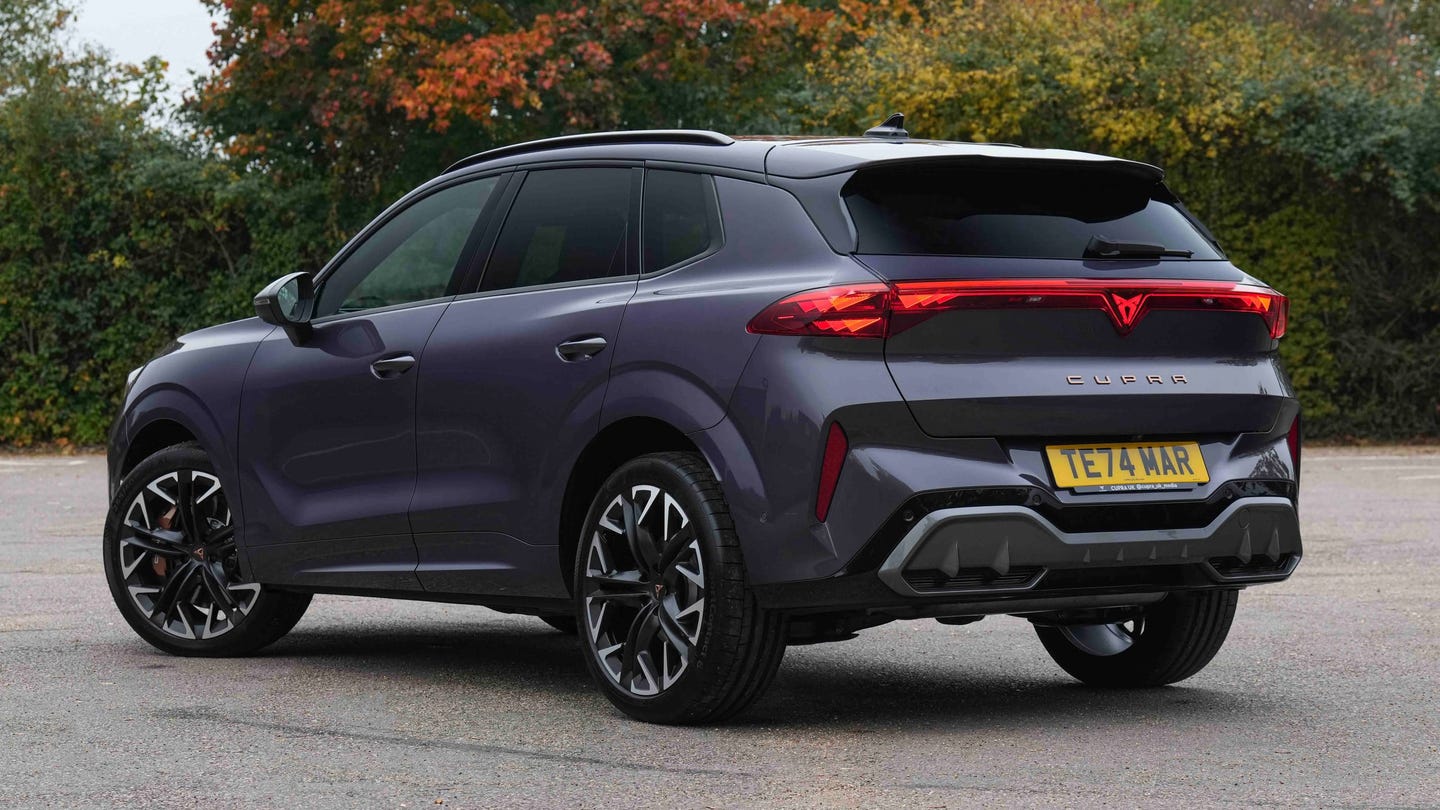 Cupra Terramar rear/side view