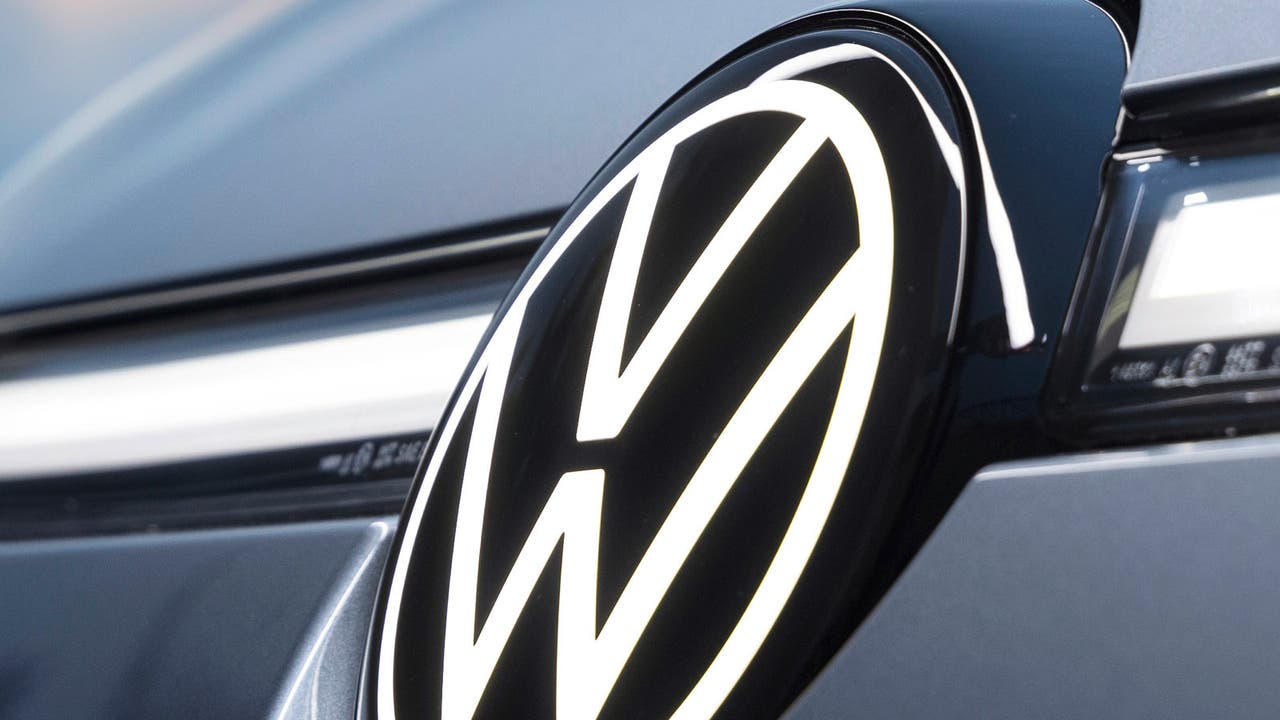 Volkswagen ID.7 Tourer price specs release date – badge