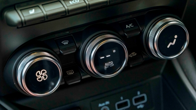 Renault Zoe climate controls