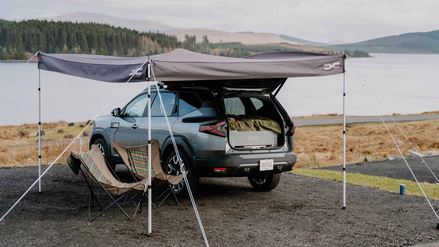 Dacia Bigster camping setup