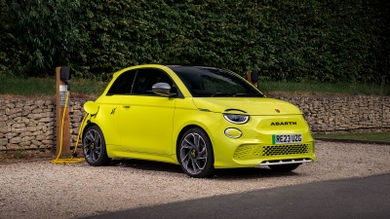 Abarth 500e review – charging