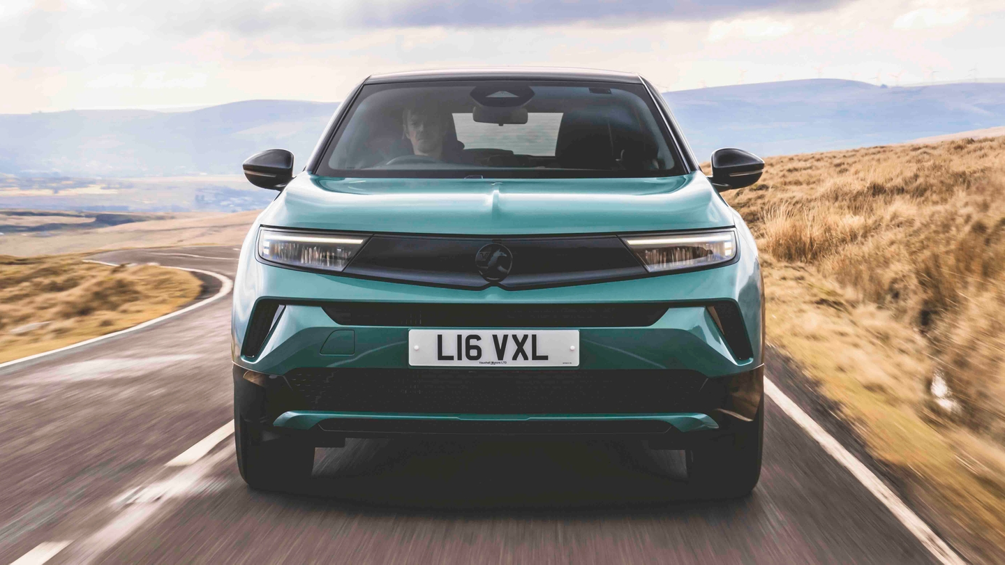 Vauxhall Mokka front view