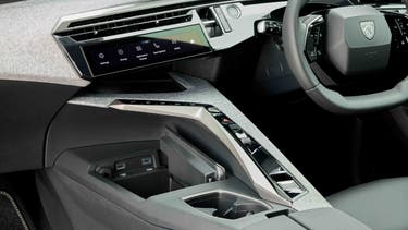 2024 Peugeot 5008 centre console