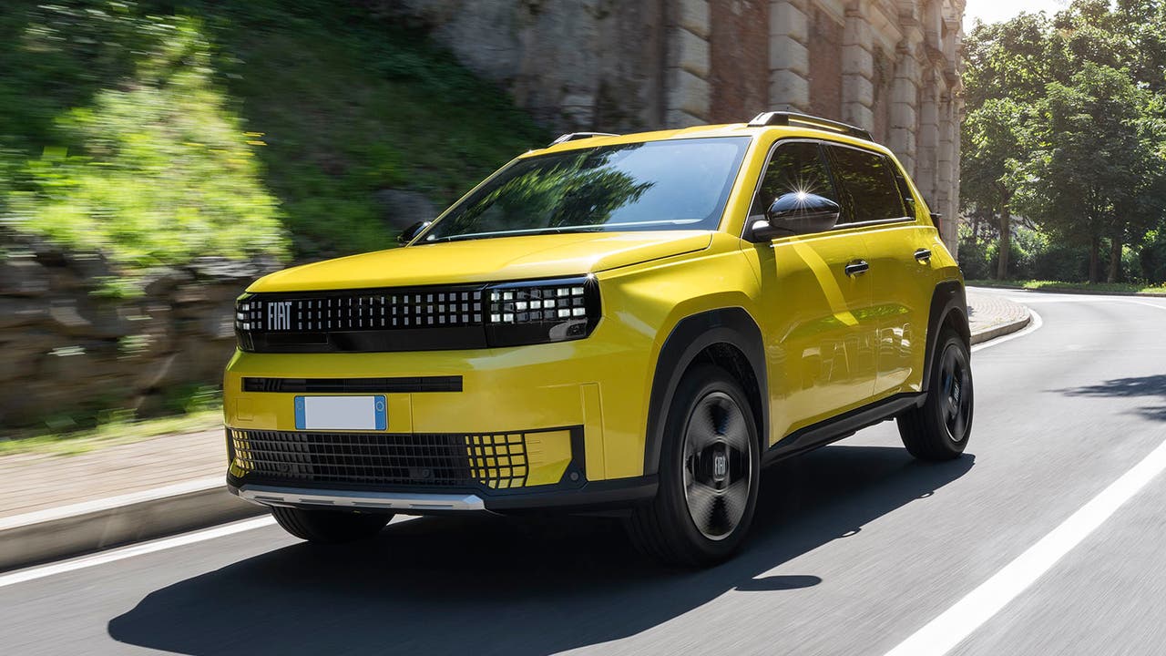 Fiat Grande Panda in yellow