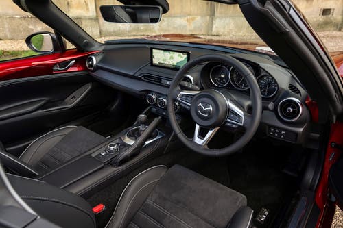 2024 Mazda MX-5 interior