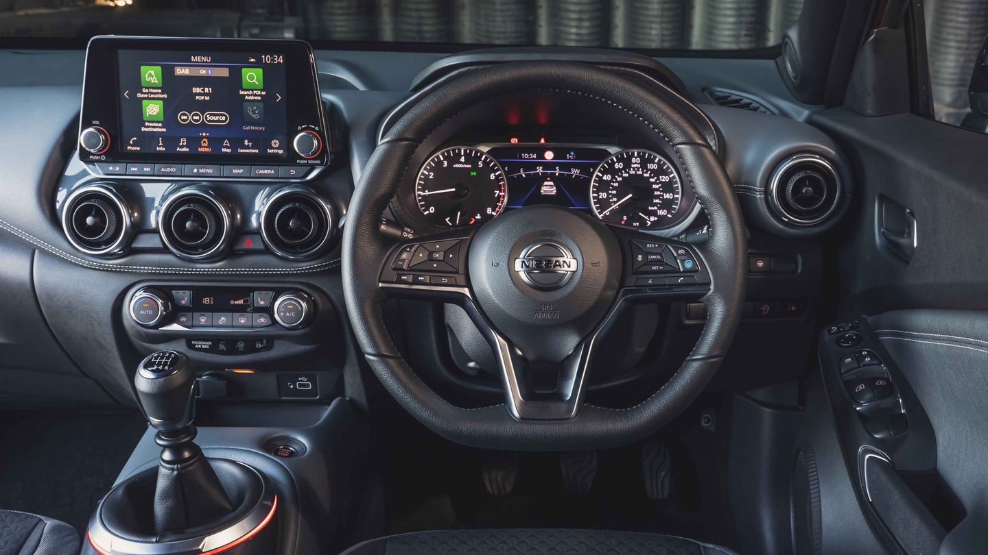 Nissan Juke interior