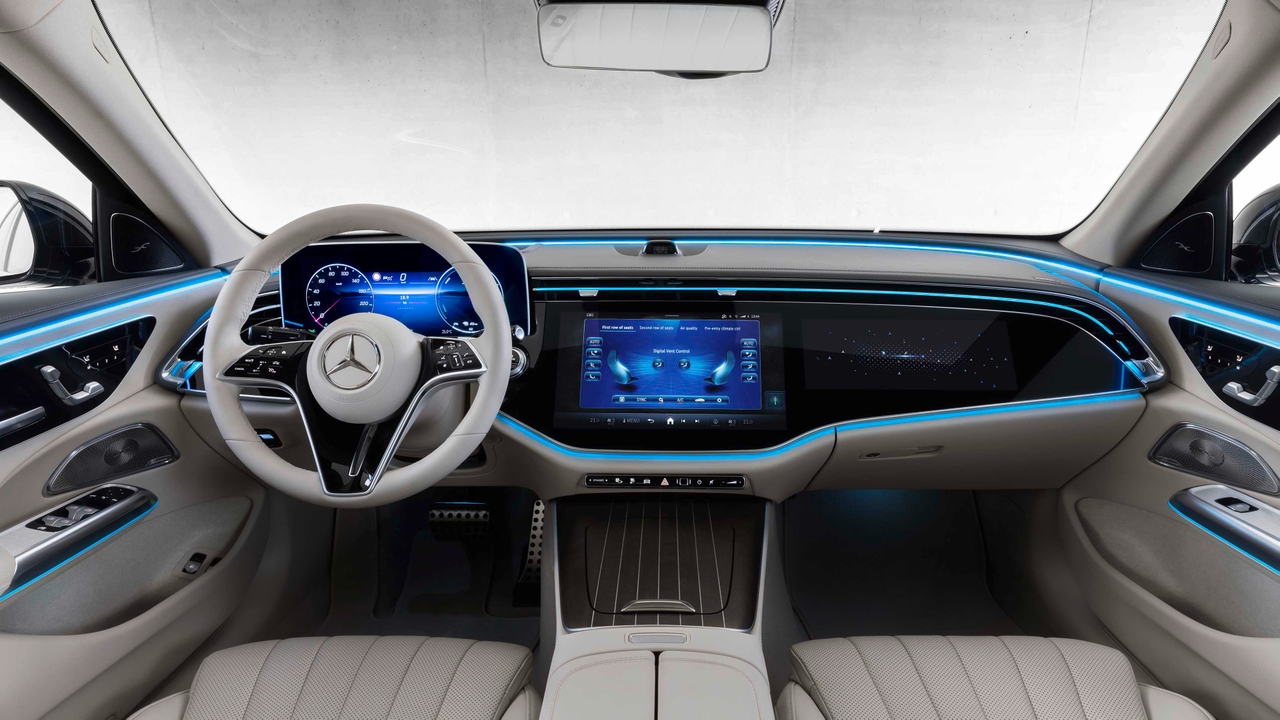 2024 Mercedes E-Class interior