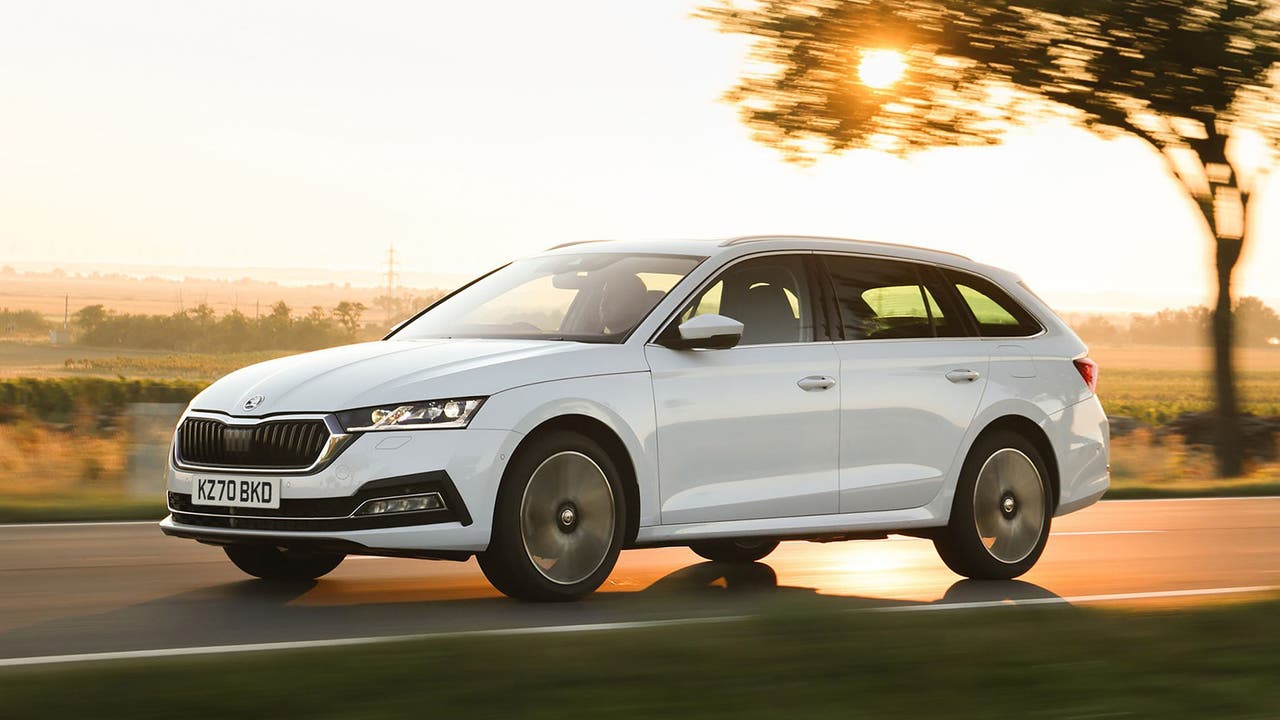 Skoda Octavia Estate in white