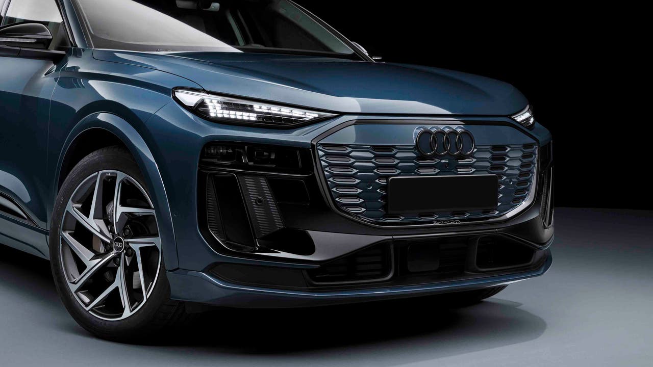 Audi Q6 e-tron headlight design