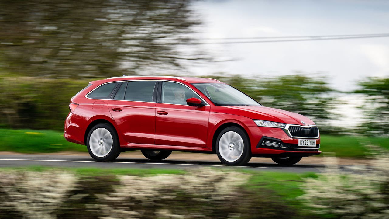 Skoda Octavia Estate in red