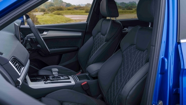 Audi Q5 front seats