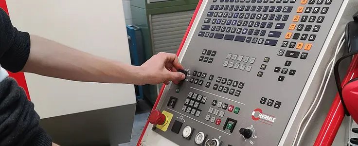 4. Klasse BFS Metall Praxis Maschinenbau 4. Klasse BFS Metall Praxis Maschinenbau