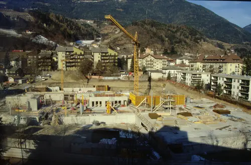 Neubau Erdgeschoss Frühjahr 2000 Neubau Erdgeschoss Frühjahr 2000