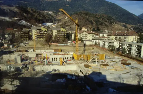 Neubau Erdgeschoss Frühjahr 2000 Neubau Erdgeschoss Frühjahr 2000