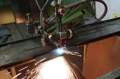 Automatisierter Zuschnitt Automatisierter Zuschnitt